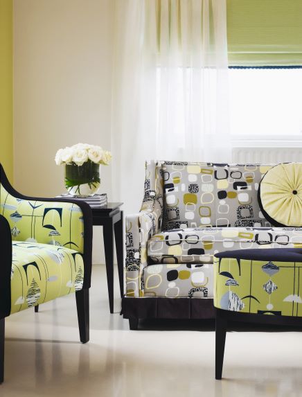 50s_Sanderson_Mobiles_Festival_sitting_room_Charis_White